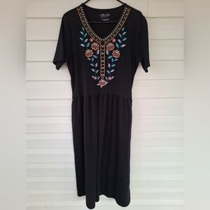 Ultra Softs Floral Embroidered V Neck Bohemian Short Sleeve Maxi Dress - Large